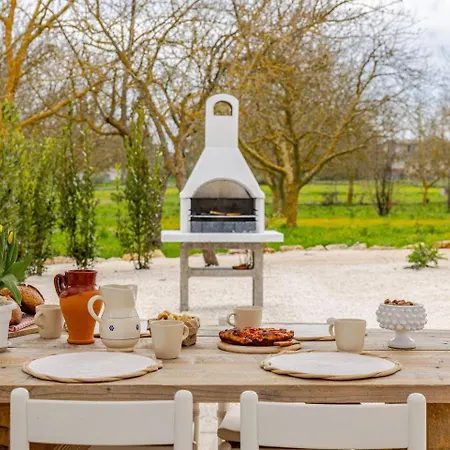 Trulli Sereni With Large Relaxing Garden Locorotondo